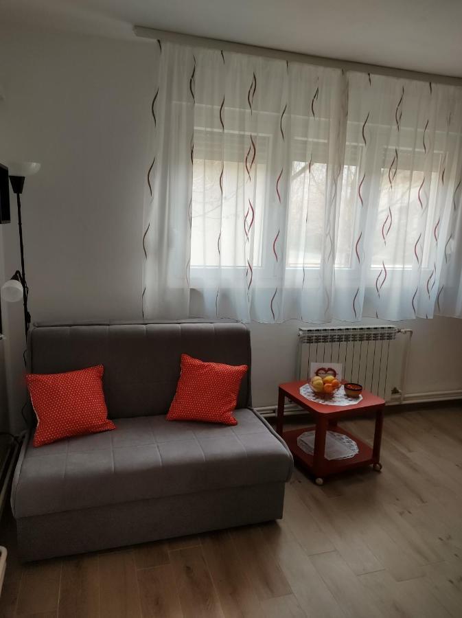 Happy Apartment Karlovac Eksteriør billede
